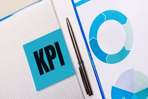 شاخص های کلیدی عملکرد (KPI)